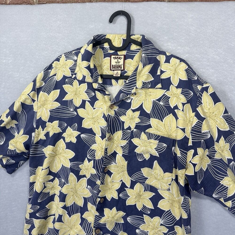 Tommy Bahama Men's Hawaiian Camp Shirt Floral Short Sleeve,‎ 100% Silk, Medium